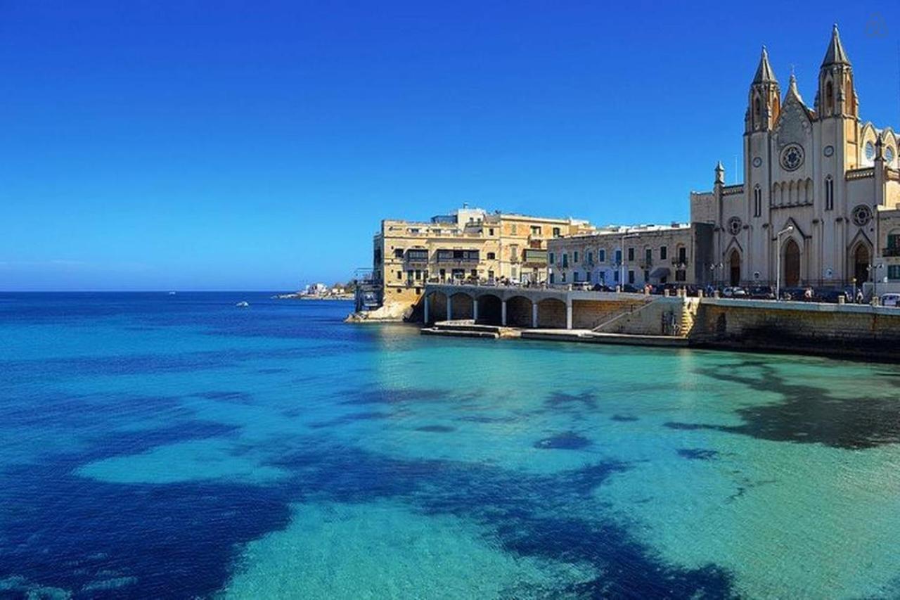 Spacious Apartment Steps To The Promenade Sliema Bagian luar foto
