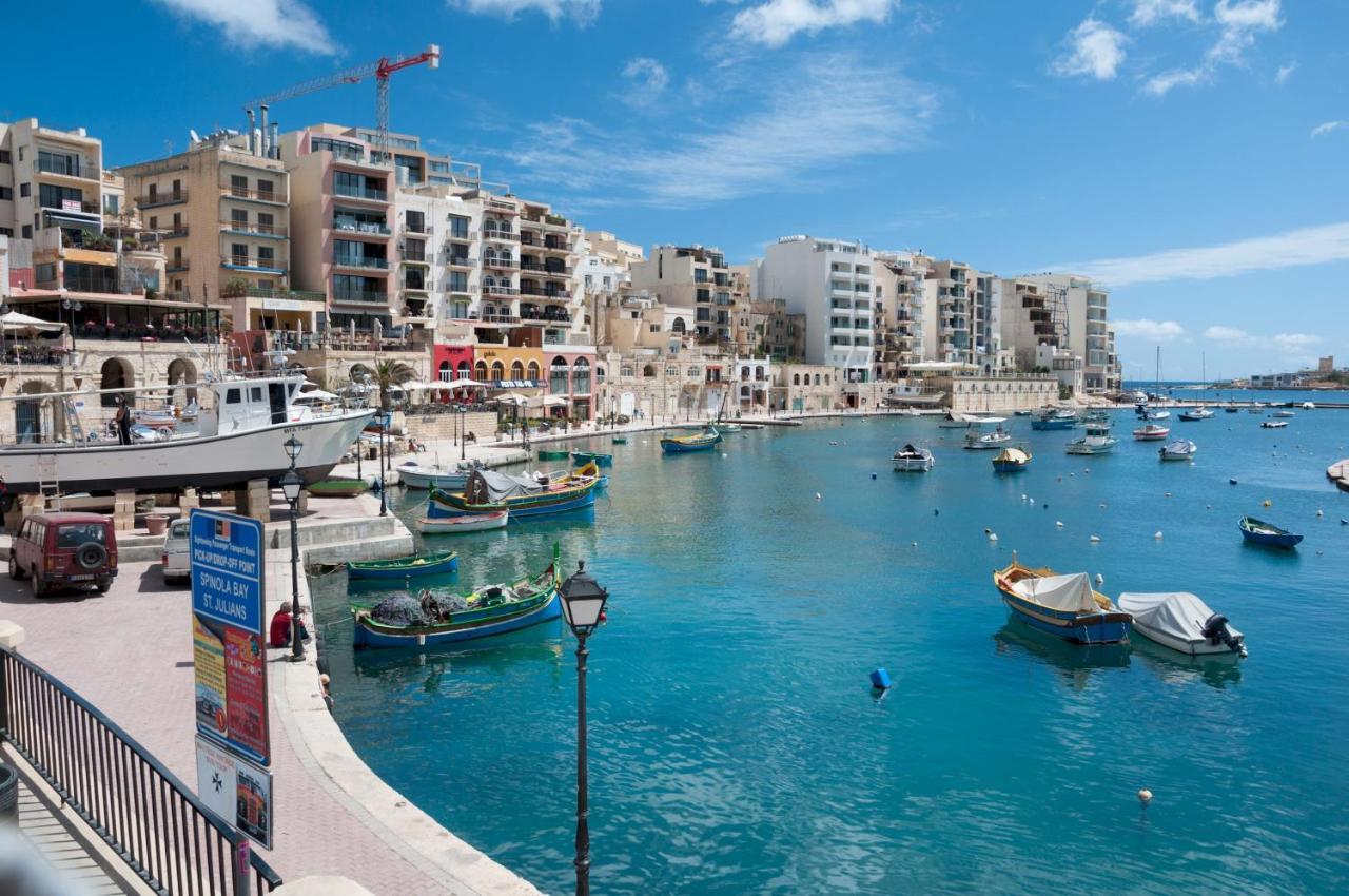 Spacious Apartment Steps To The Promenade Sliema Bagian luar foto